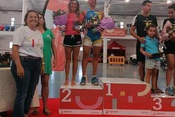 La atleta teldense Cristina Quevedo y Juan Melián, segundos en el Raid de Arinaga/TA.